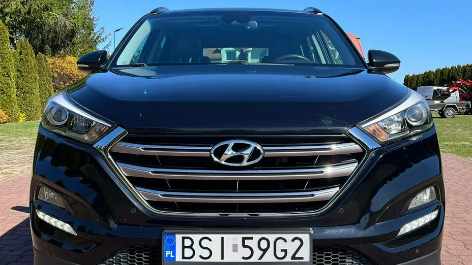 HYUNDAI Tucson -