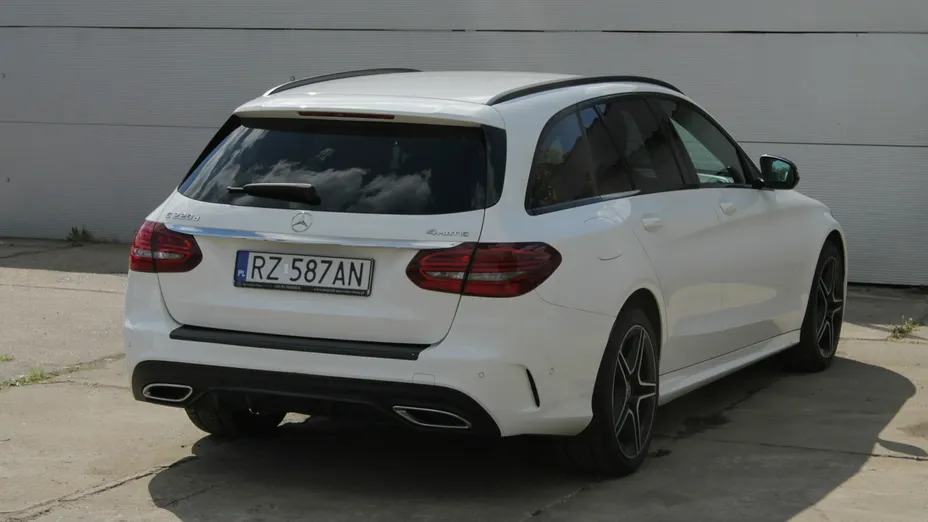 MERCEDES-BENZ C Klasa -