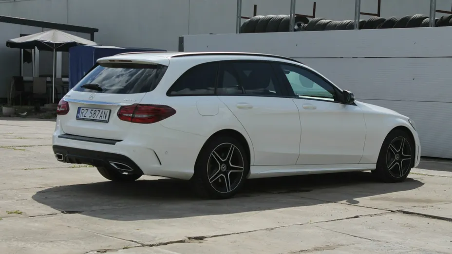 MERCEDES-BENZ C Klasa -