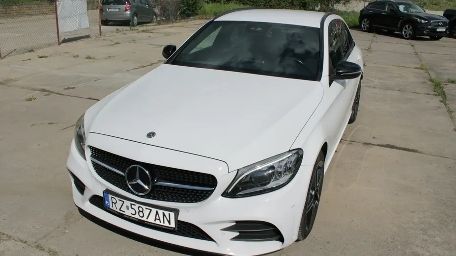 MERCEDES-BENZ C Klasa -