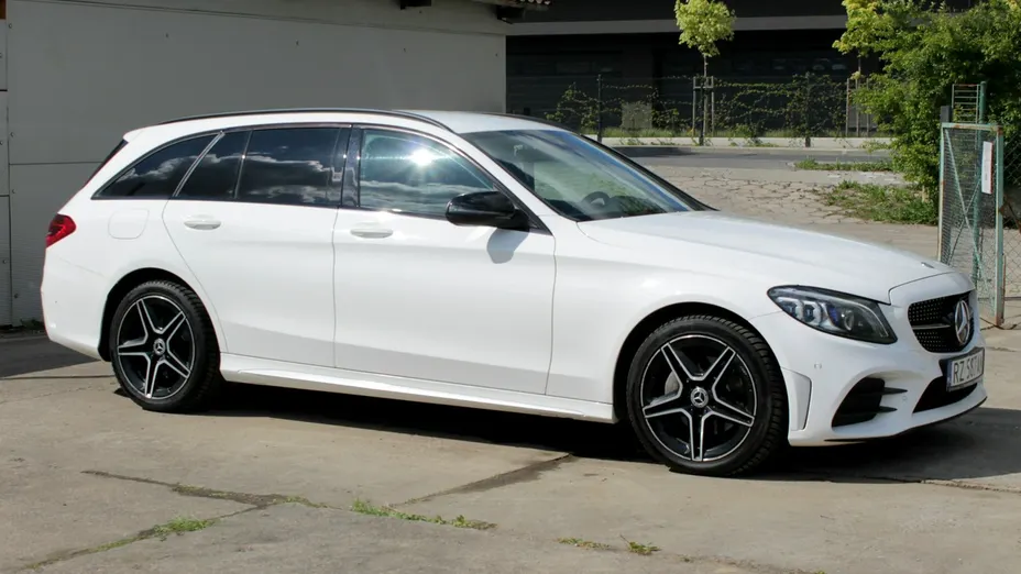 MERCEDES-BENZ C Klasa -