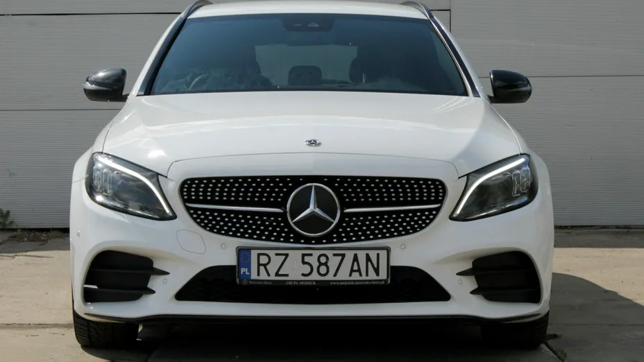 MERCEDES-BENZ C Klasa -
