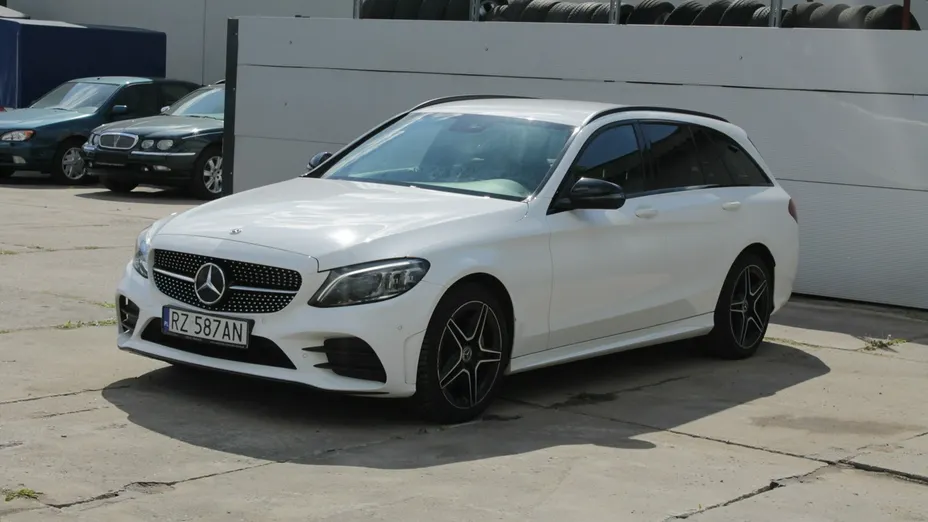 MERCEDES-BENZ C Klasa -