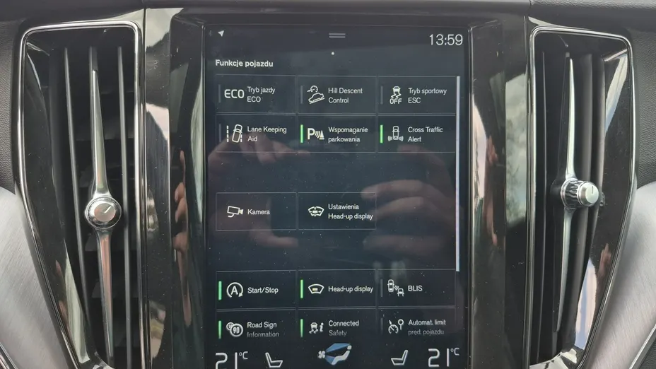 VOLVO XC60 -