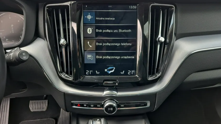 VOLVO XC60 -
