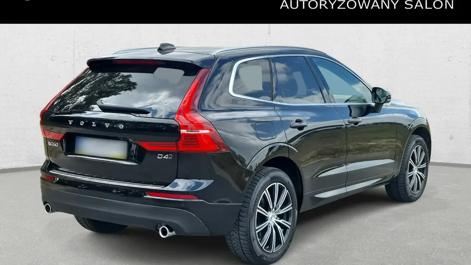 VOLVO XC60 -