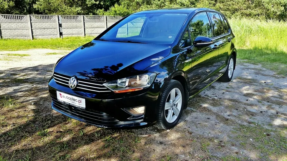 VOLKSWAGEN Golf Sportsvan -