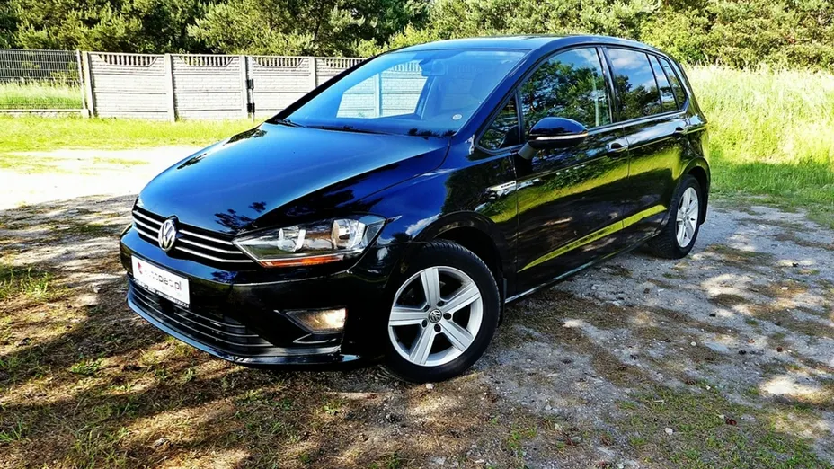 VOLKSWAGEN Golf Sportsvan -