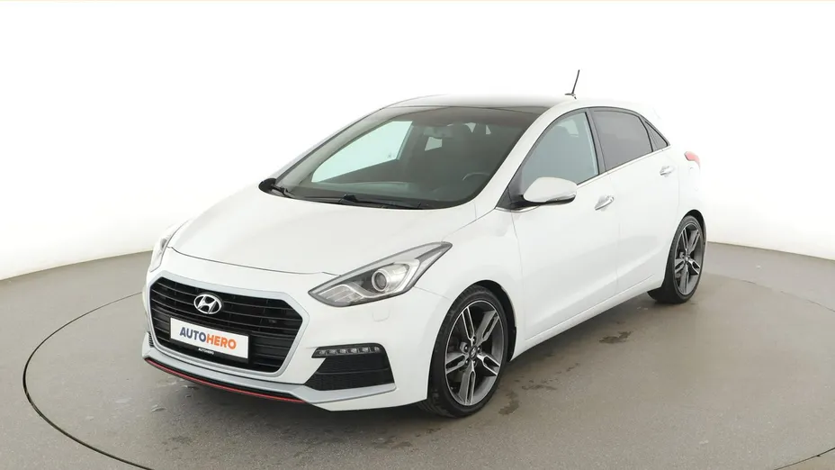 HYUNDAI i30 -