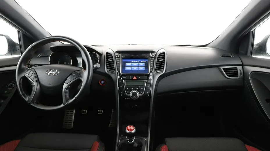 HYUNDAI i30 -