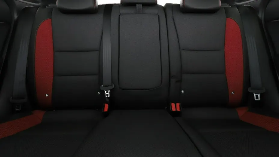 HYUNDAI i30 -