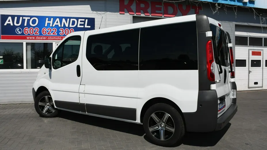 RENAULT Trafic -