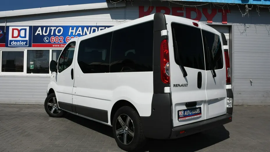 RENAULT Trafic -