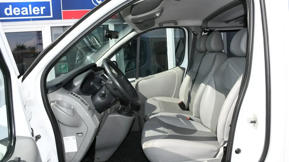 RENAULT Trafic -
