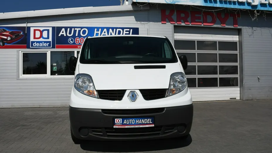 RENAULT Trafic -