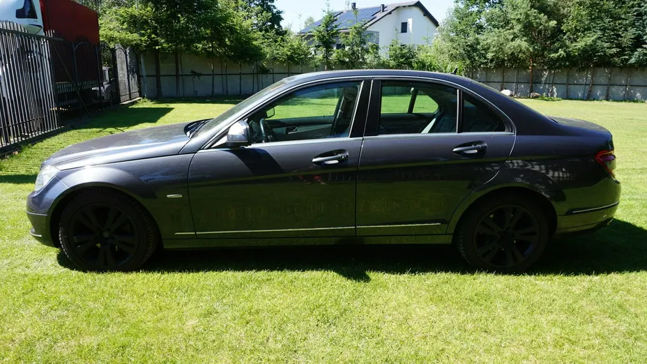 MERCEDES-BENZ C Klasa -