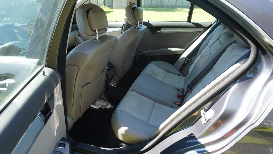 MERCEDES-BENZ C Klasa -