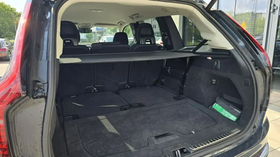VOLVO XC90 -