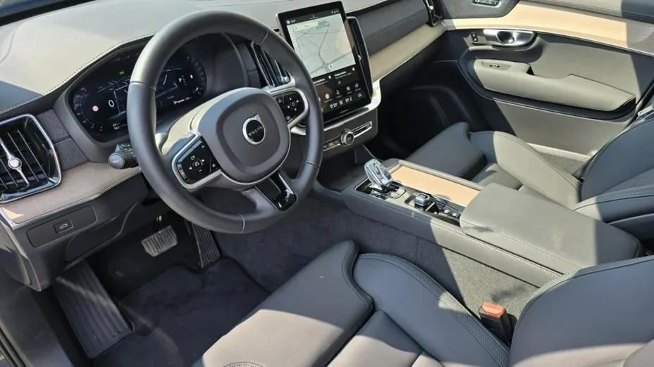 VOLVO XC90 -