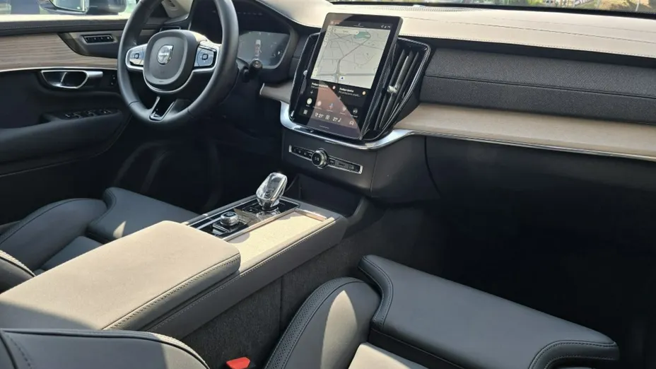 VOLVO XC90 -