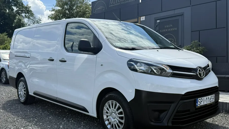 TOYOTA Proace -