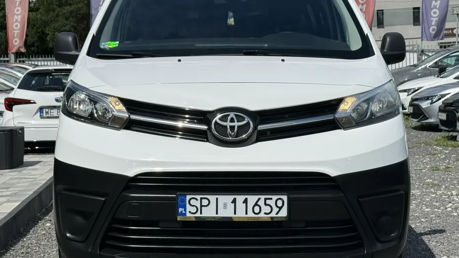 TOYOTA Proace -