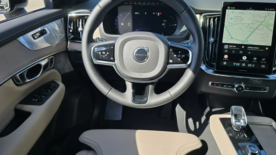 VOLVO XC90 -