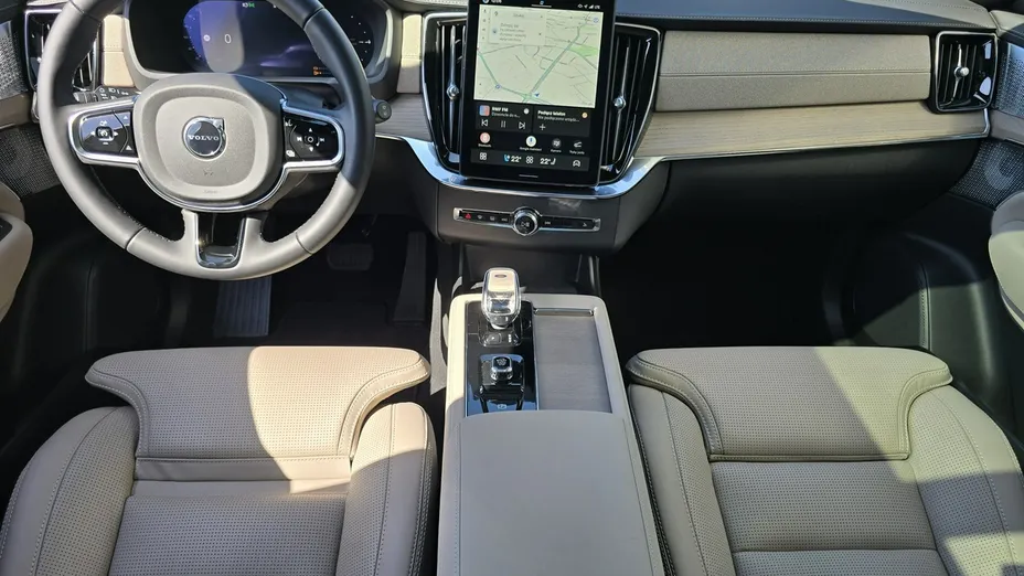 VOLVO XC90 -