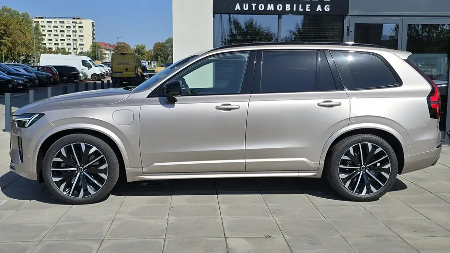 VOLVO XC90 -