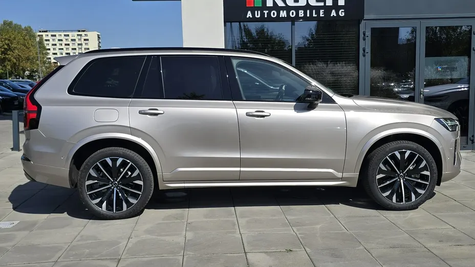 VOLVO XC90 -