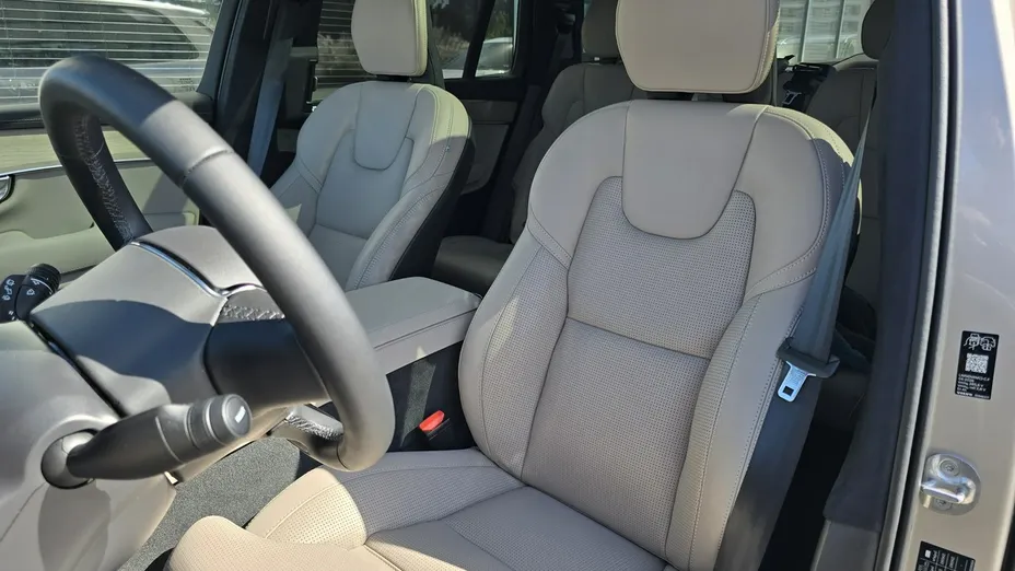 VOLVO XC90 -