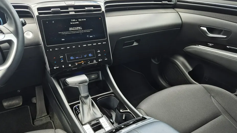 HYUNDAI Tucson -