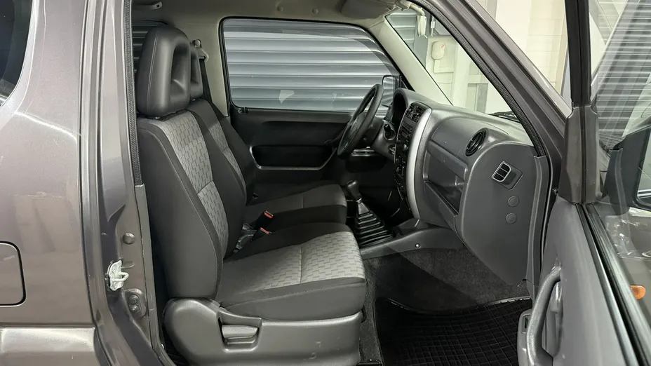 SUZUKI Jimny -