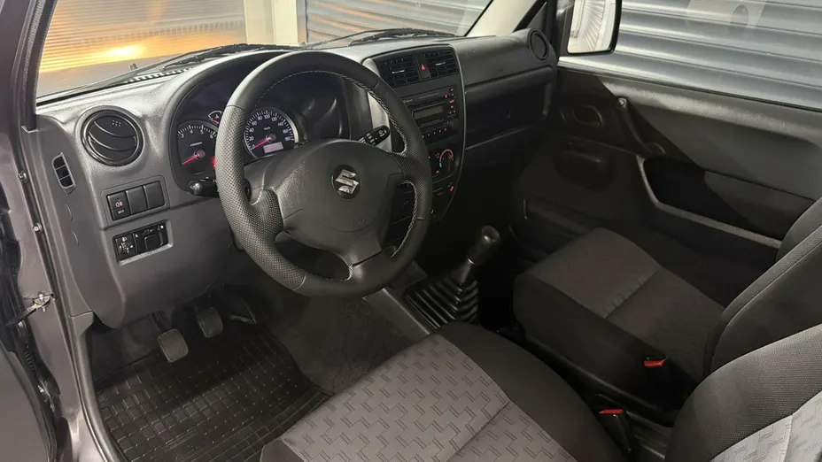 SUZUKI Jimny -