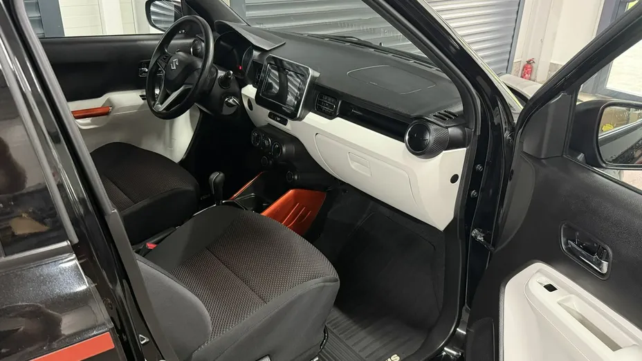SUZUKI Ignis -