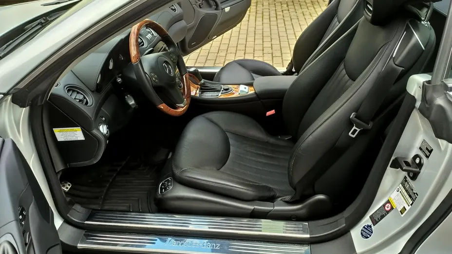 MERCEDES-BENZ SL -
