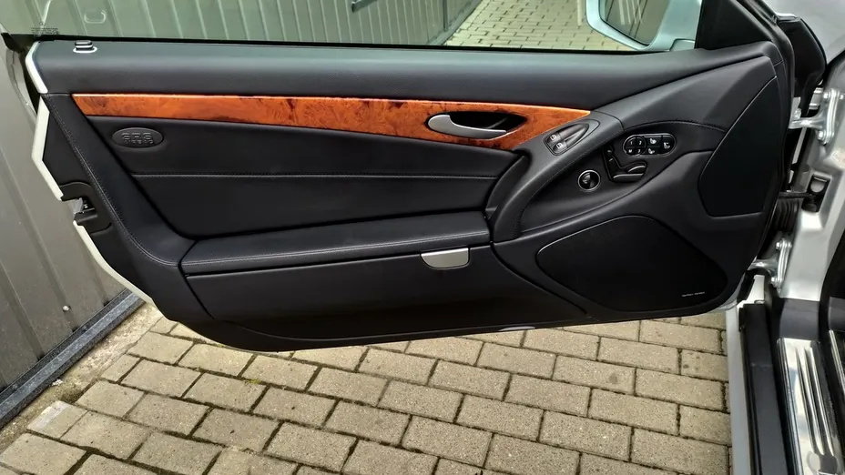 MERCEDES-BENZ SL -