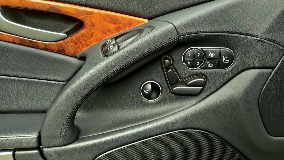 MERCEDES-BENZ SL -