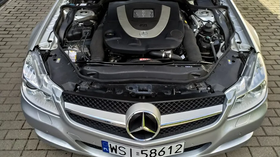 MERCEDES-BENZ SL -