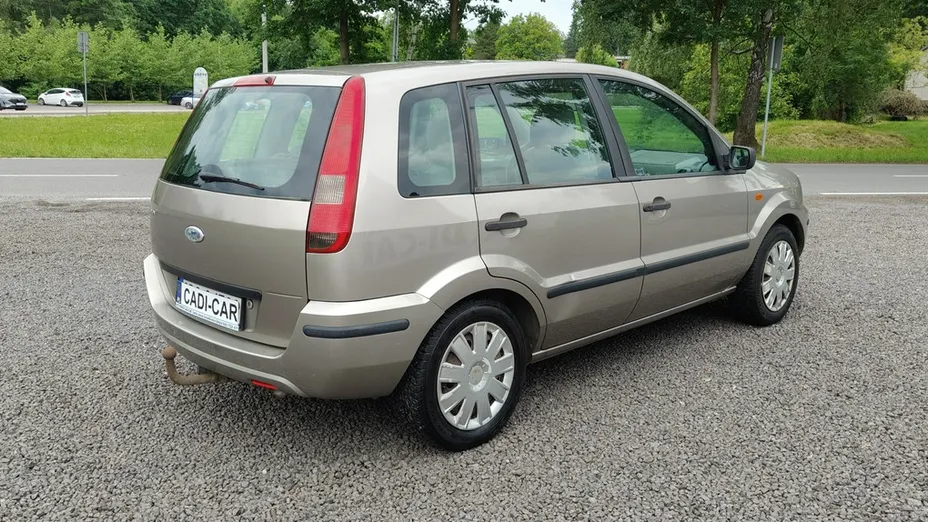 FORD Fusion -