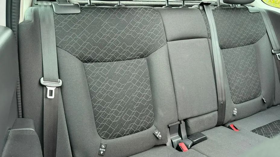 PEUGEOT 3008 -
