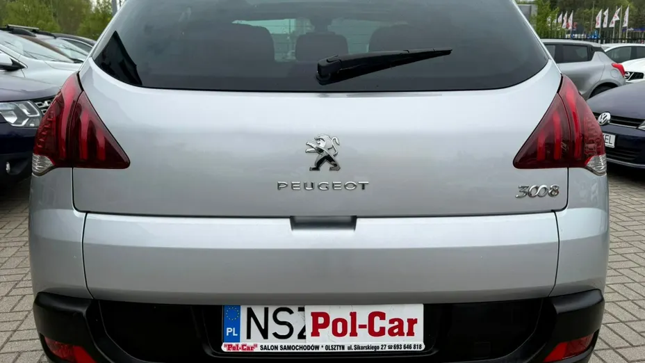 PEUGEOT 3008 -