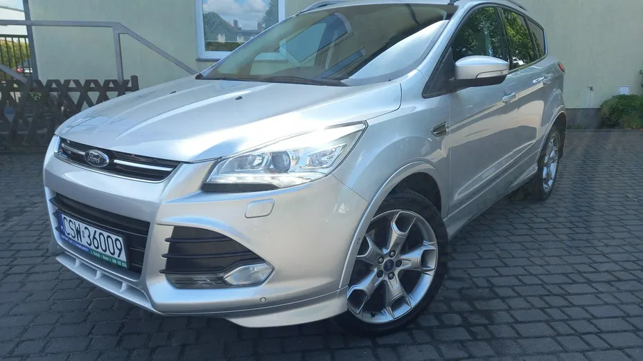 FORD Kuga -