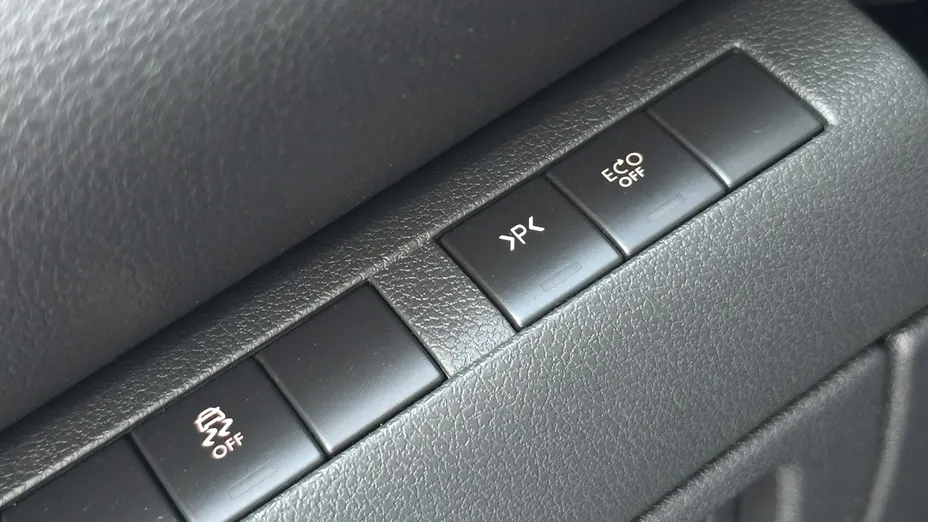 PEUGEOT 3008 -