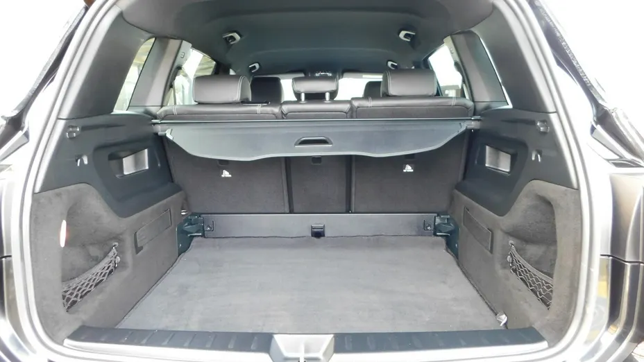 MERCEDES-BENZ GLB -