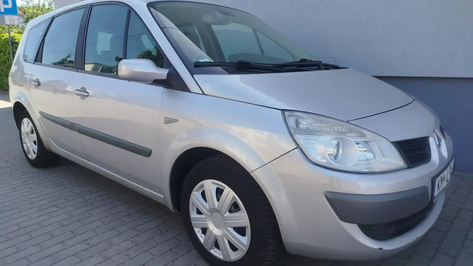 RENAULT Scenic -