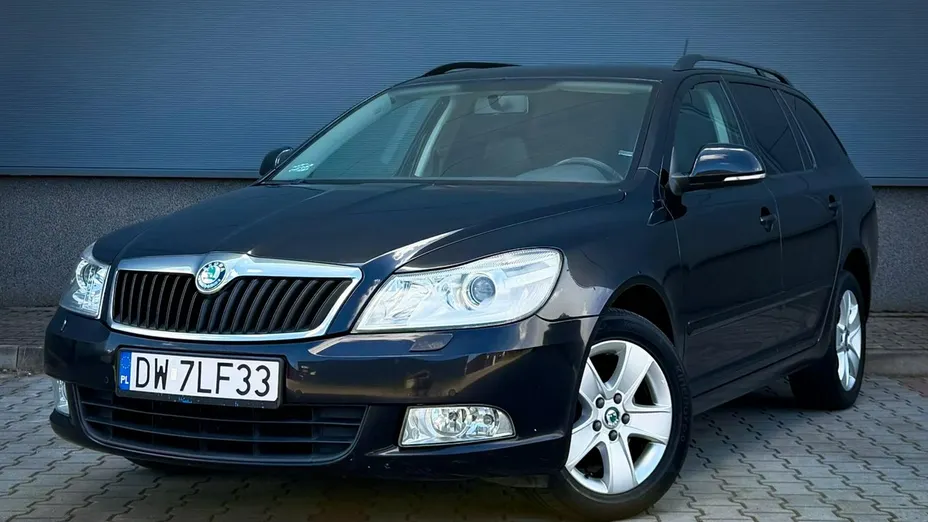 SKODA Octavia -