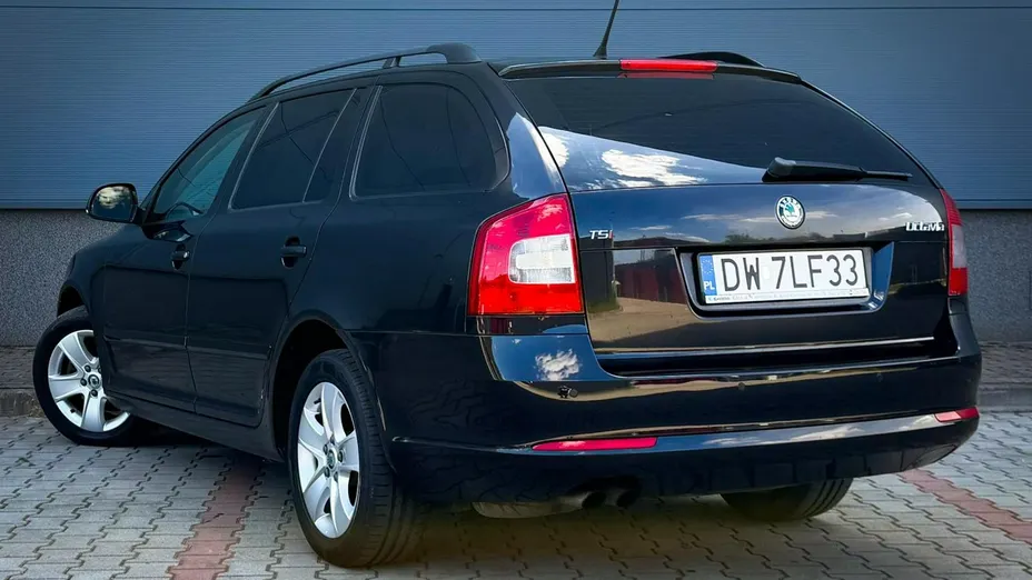 SKODA Octavia -
