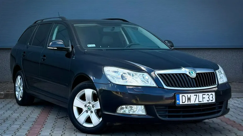 SKODA Octavia -