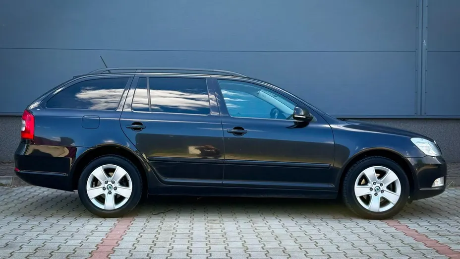 SKODA Octavia -